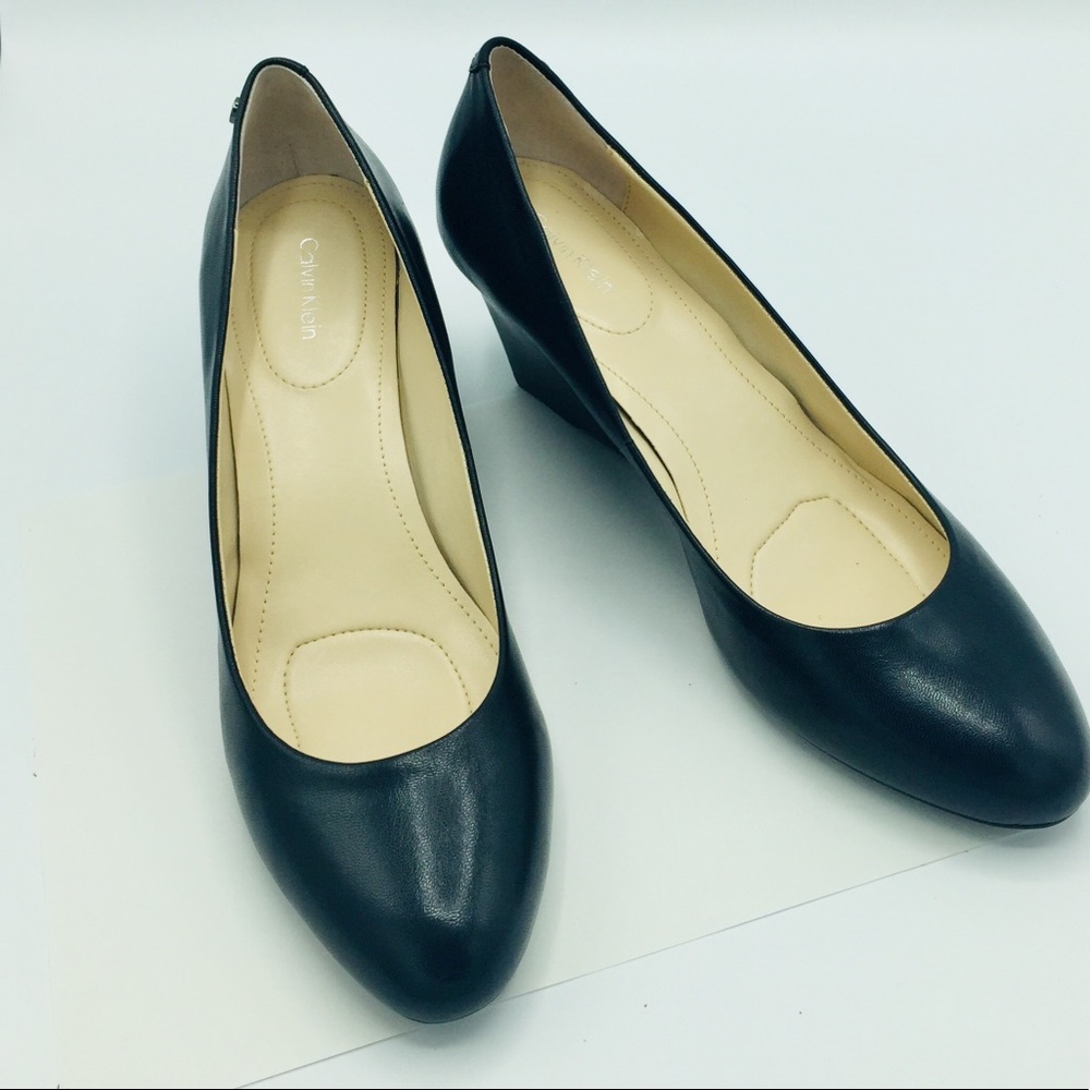 black wedges women size 11